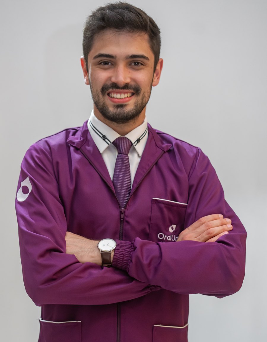 Dr. Gabriel Bastos Hansen, cirurgião-dentista e diretor clínico da Oral Unic Alvorada